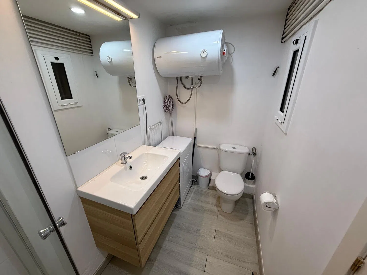 Estudio en avenida de la Mare de Déu de Montserrat, 153 - Foto 3