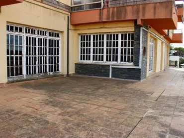 Local comercial en  Carrer Anselm Clavé 60 - Foto 3