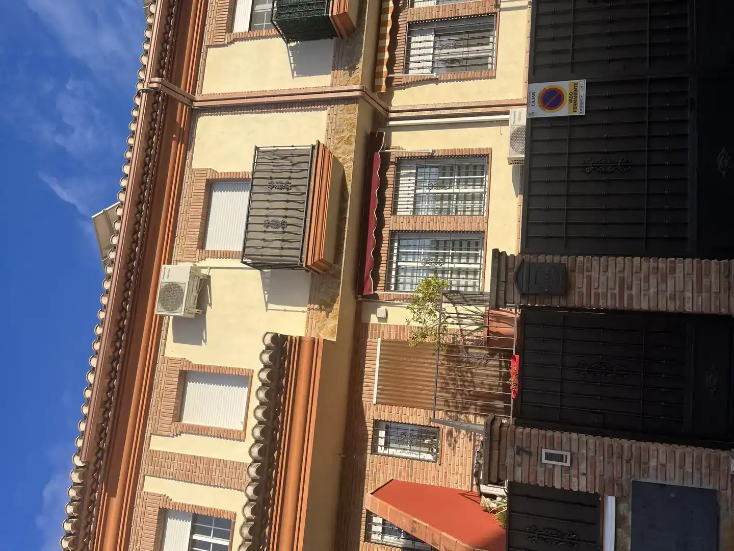 Casa adosada en  Calle Lopez Mezquita 5 - Foto 2