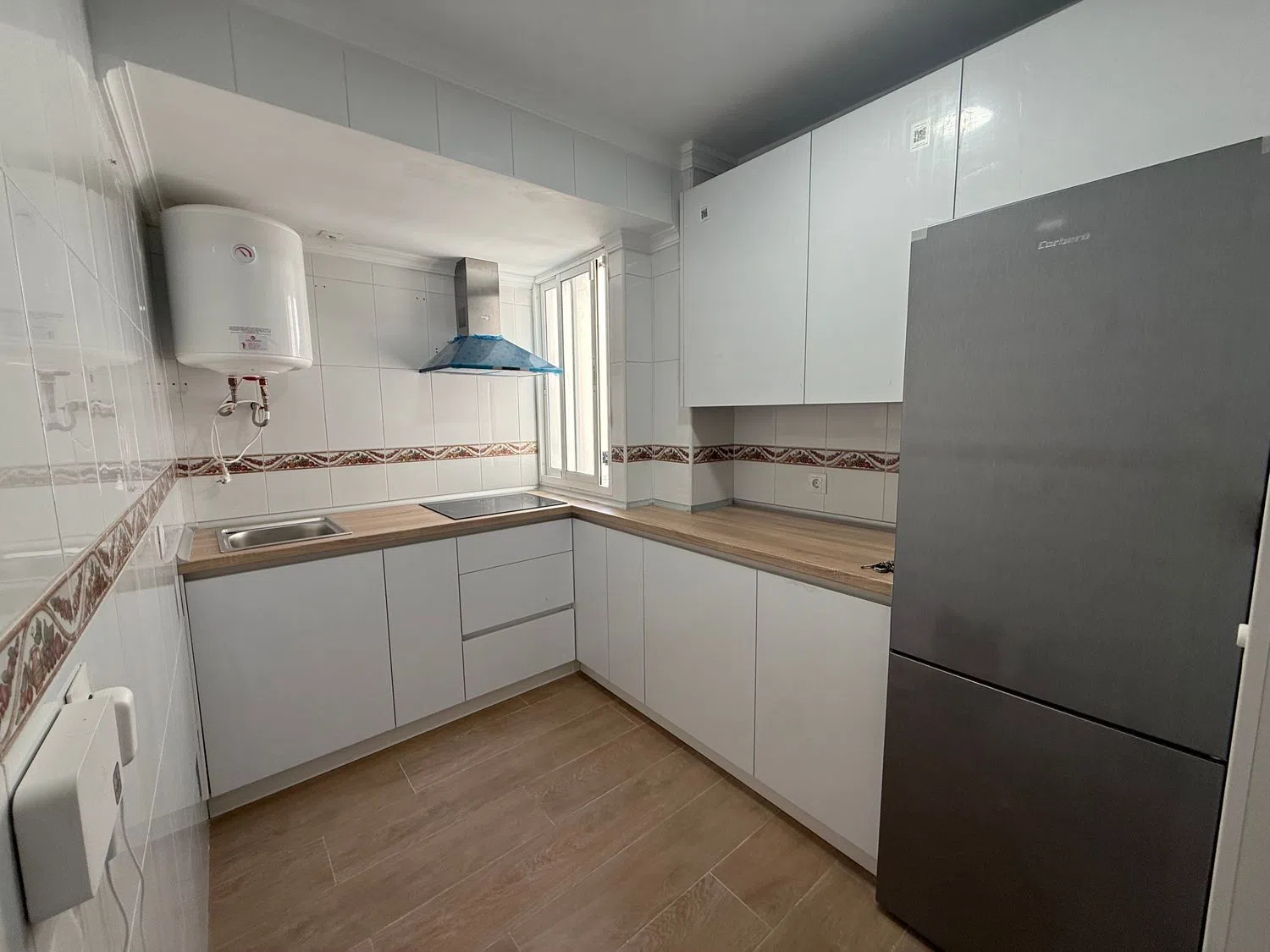 Piso en calle Manuel Altolaguirre, 34 - Foto 1