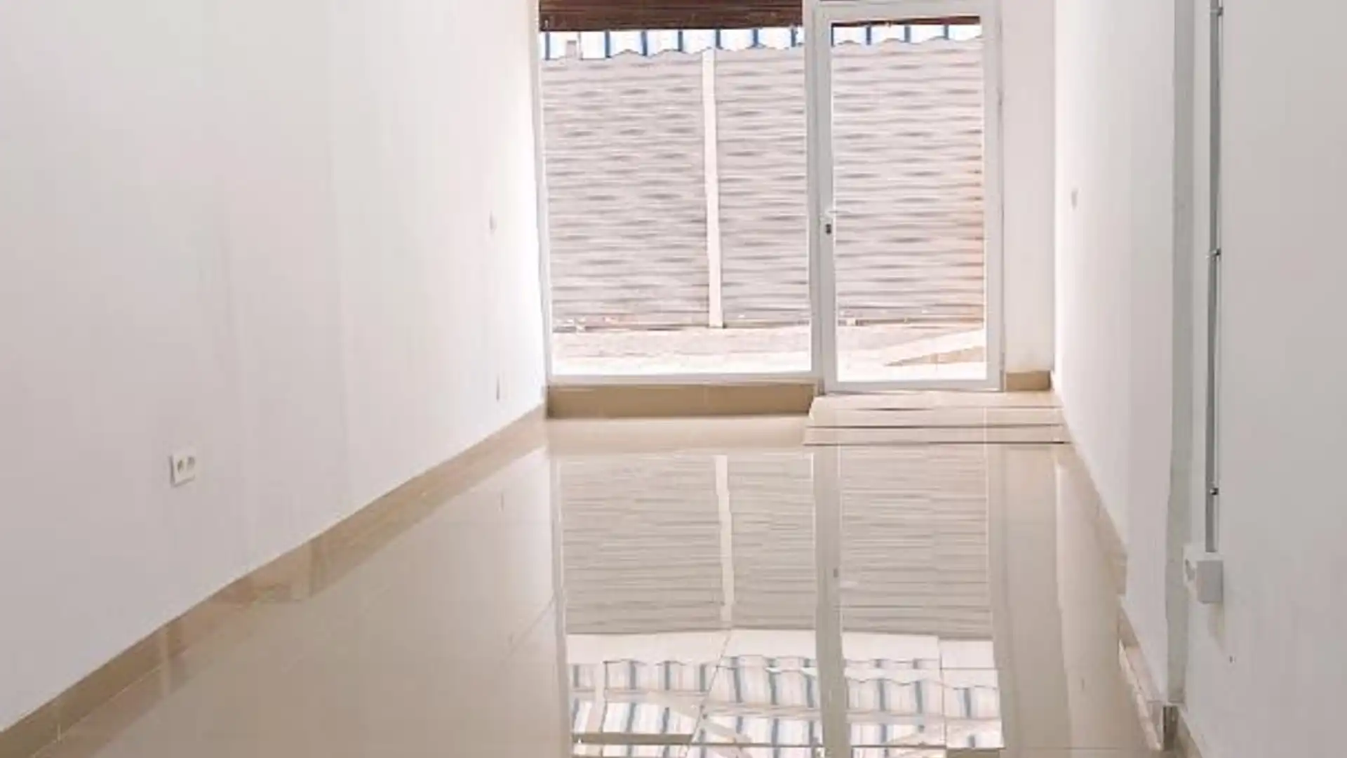 Planta baja en  Calle Víctor Hugo 7 - Foto 1