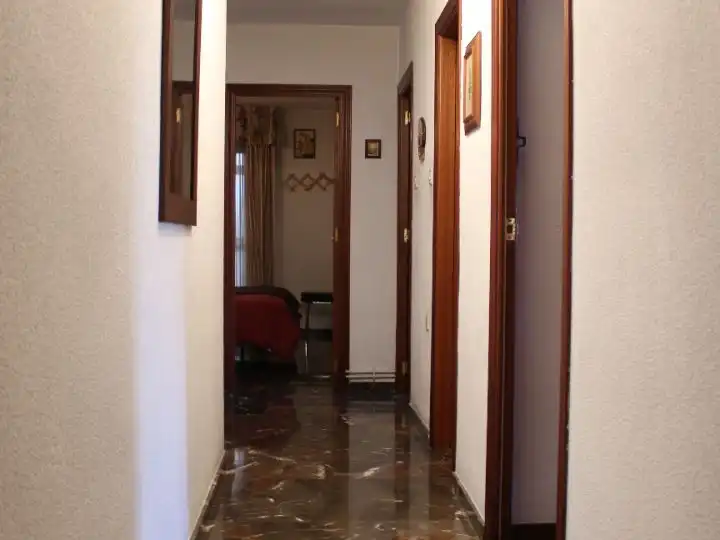 Piso en  Avenida de Juan Pablo II 94 - Foto 6