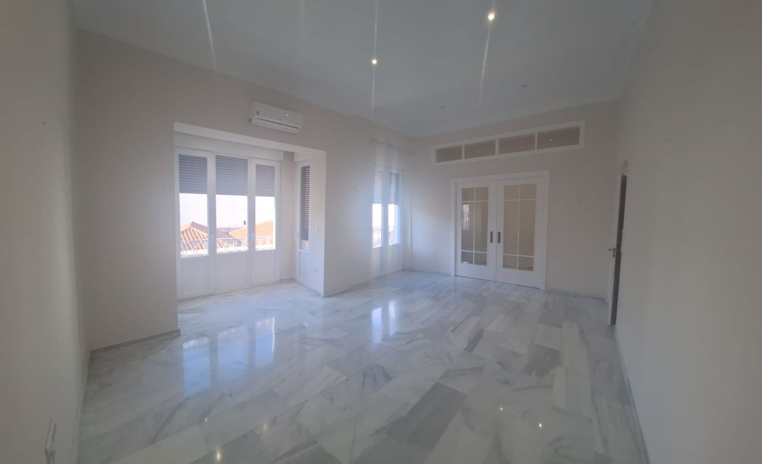 Piso en calle de los Reyes Católicos, 2 - Foto 1