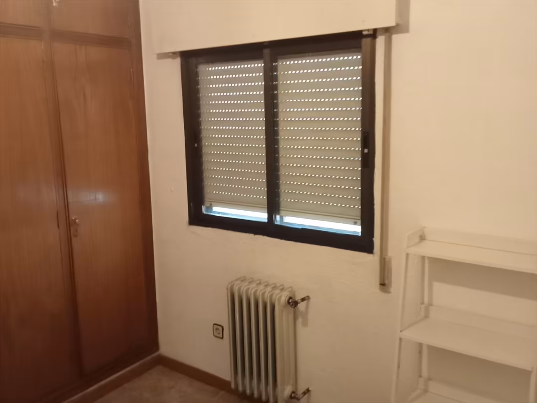 Piso en  Calle de Gonzalo de Céspedes 26 - Foto 8