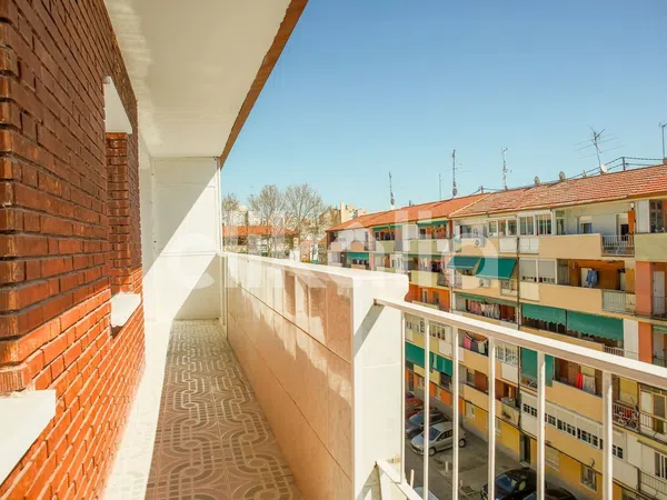 Piso en calle Alfonso X el Sabio - Foto 3