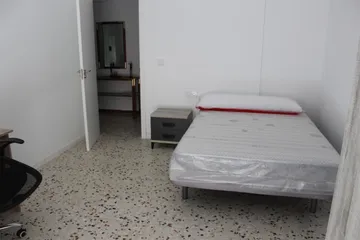 Piso en  Carrer Juan Espuche 49 - Foto 2