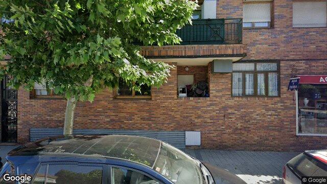 Vista de la calle de Piso en Calle Guadarrama, 60