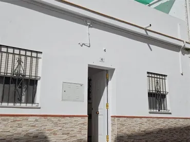 Casa adosada en  Calle Nogal 6 - Foto 1
