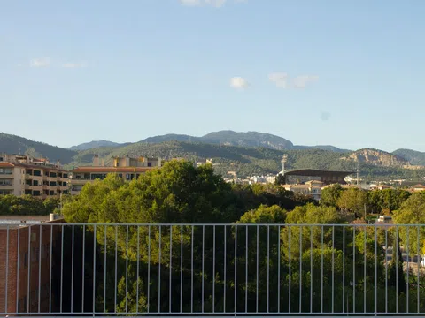 Ático en calle de Salvador Dalí, 54