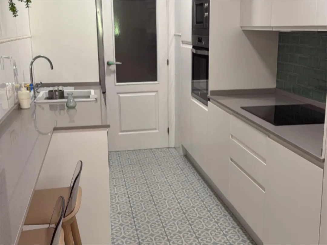 Piso en  Avenida Conde Rudi 4 - Foto 3