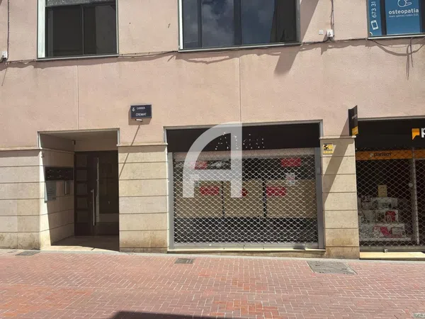 Local en Calle Cremat - Foto 1