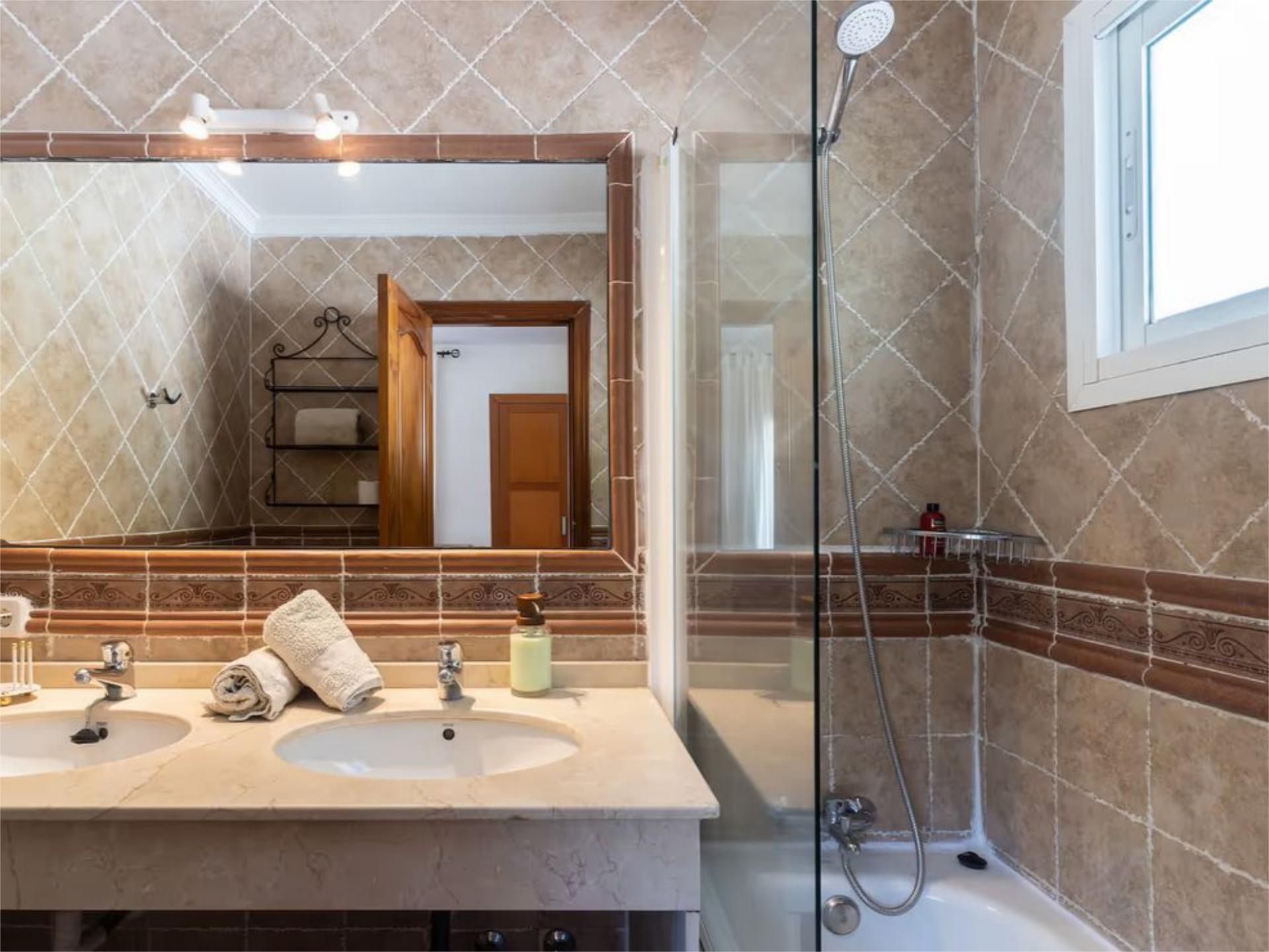 Chalet en  Avenida Carmen Sevilla 11 - Foto 17