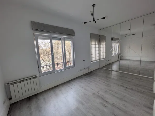 Piso en calle de Ayala, 80