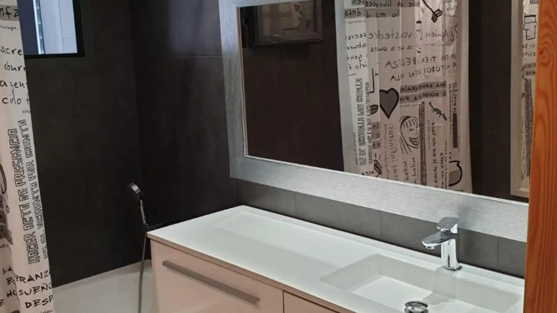 Piso en  Carrer Rafael Cifre Vila 6 - Foto 9