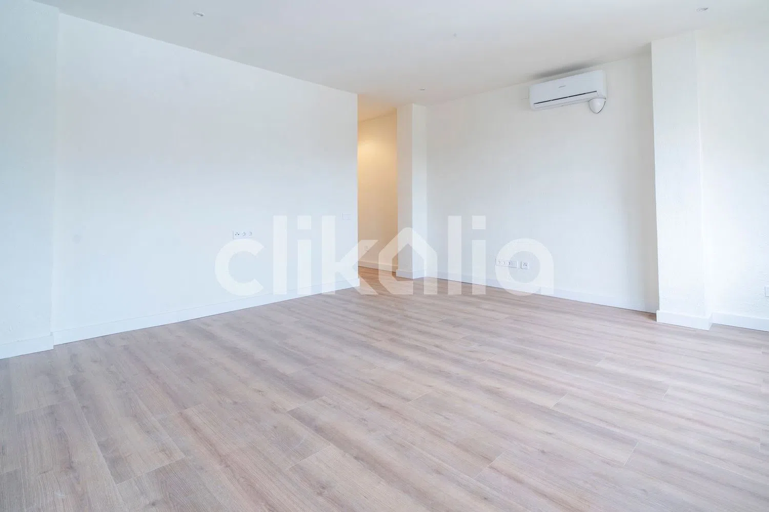 Piso en calle de Planas - Foto 2