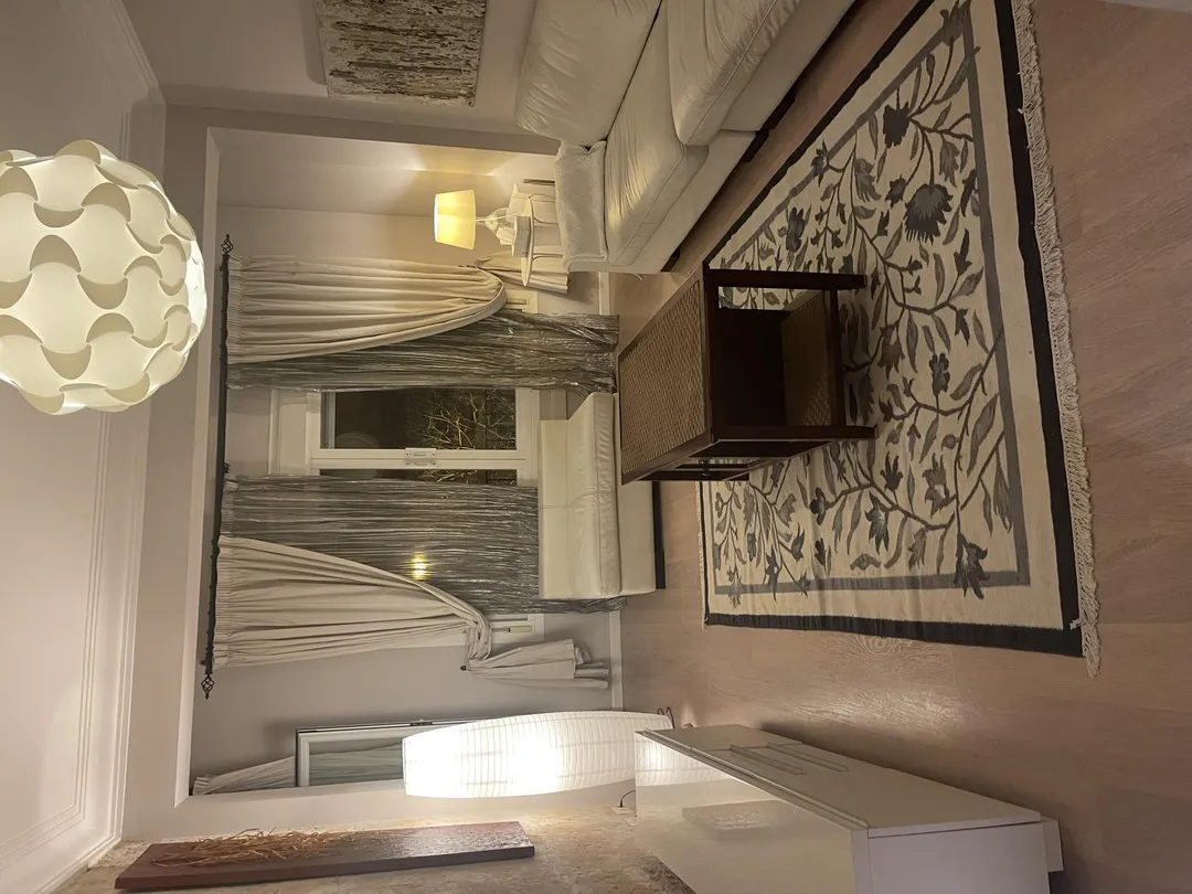 Piso en  Carrer d'Ausiàs March 24 - Foto 3