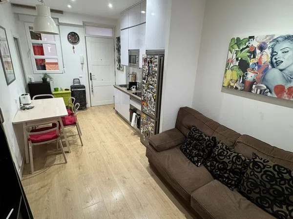 Estudio en calle de Narciso Serra, 5