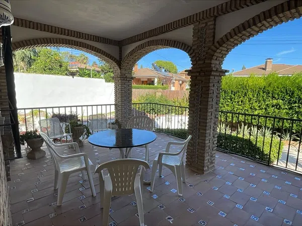 Chalet adosado en calle Ortega Munilla, 25