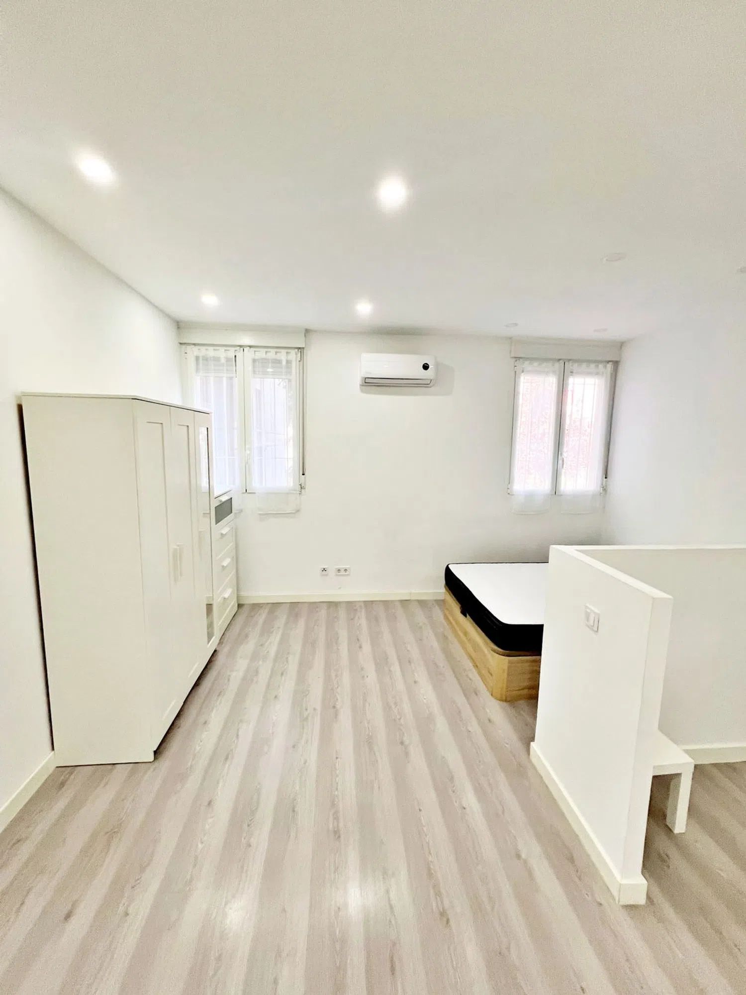 Estudio en calle de Camarena, 70 - Foto 2