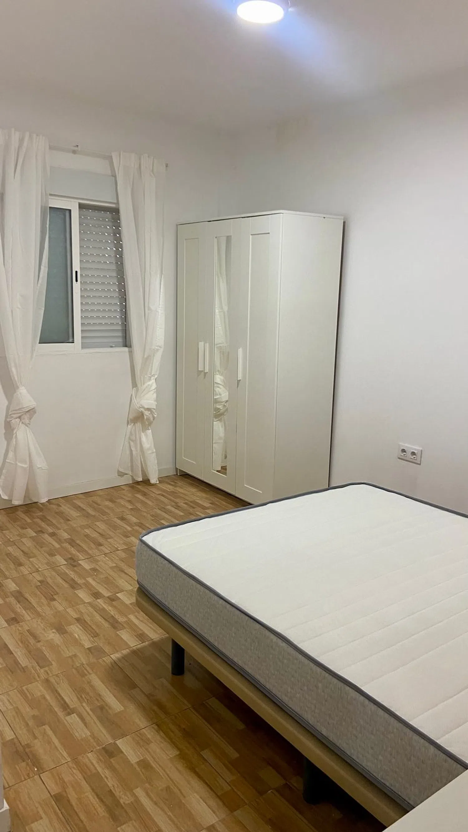 Estudio en calle Santa María Magdalena, 84 - Foto 1