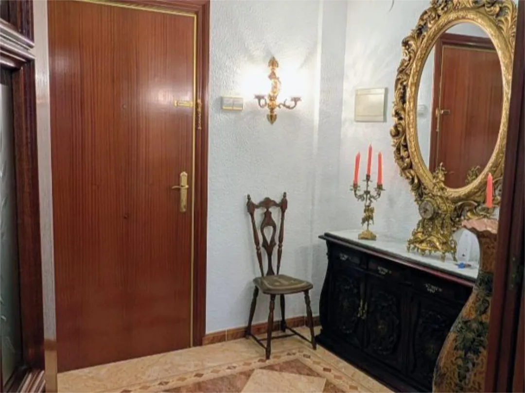 Piso en  Calle Doña Rosita 8 - Foto 2