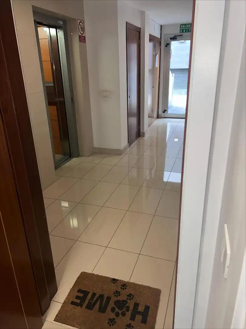 Piso en  Calle la Gorvorana 23 - Foto 4