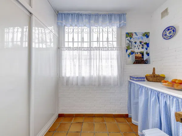 Chalet adosado en Barrio Valdezarza - Foto 23