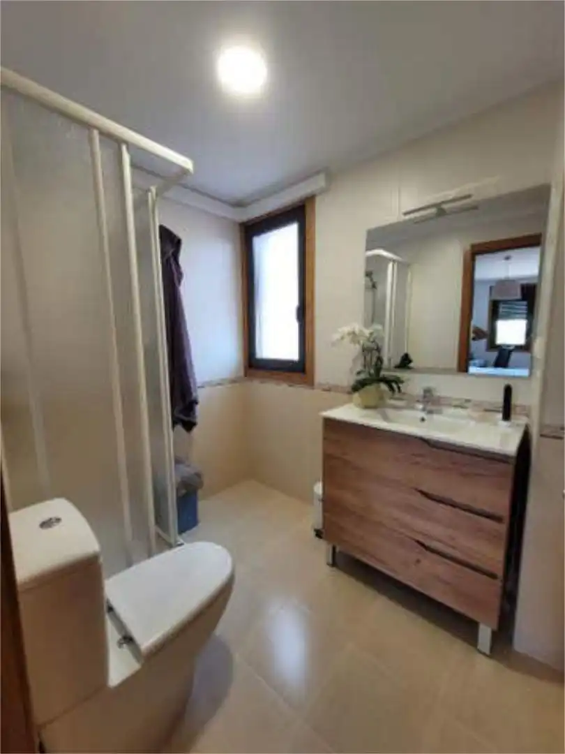 Piso en PONTEAREAS PISO IMPECABLE - Foto 3