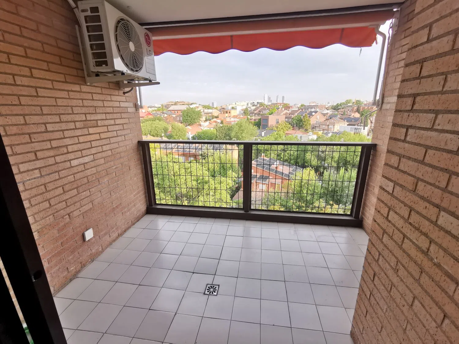 Piso en avenida de los Madroños, 13 - Foto 9