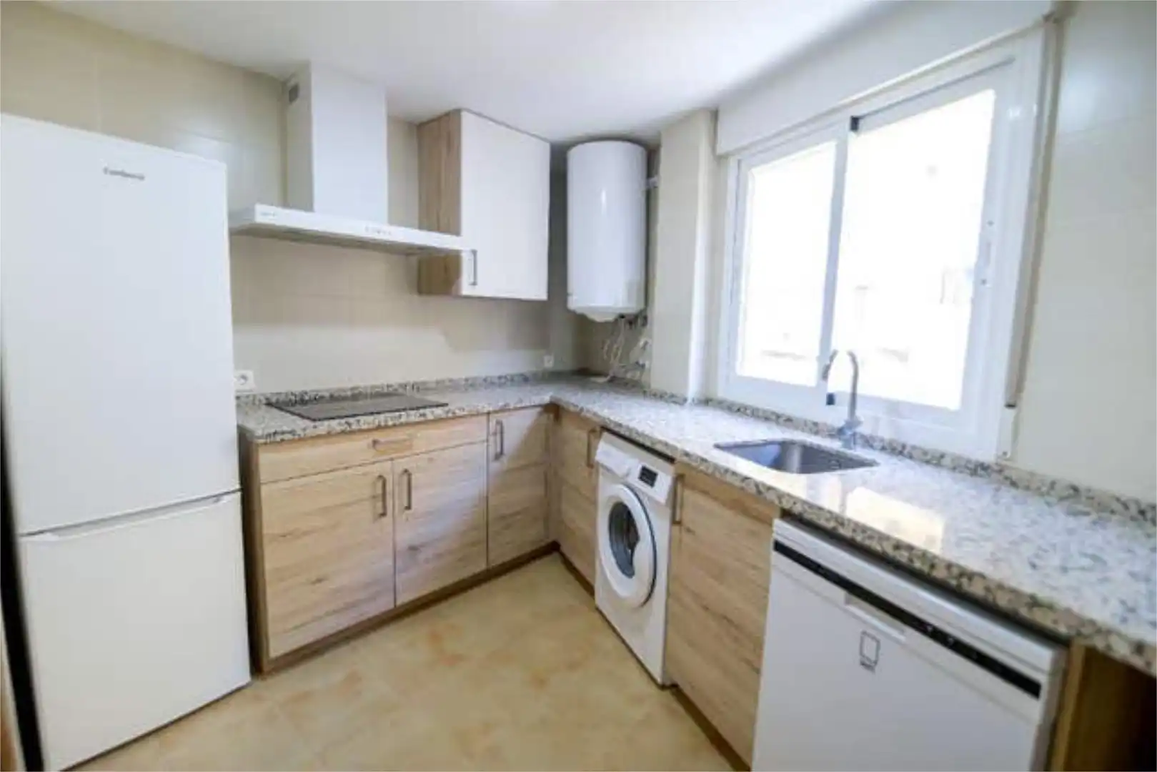 Piso en la zubia - Foto 3