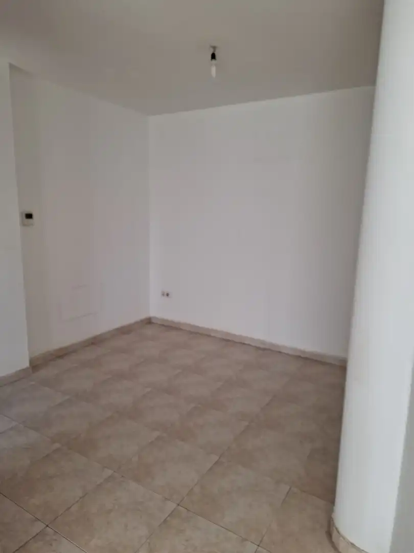 Piso en  Ronda del Rector Arolas 8 - Foto 5
