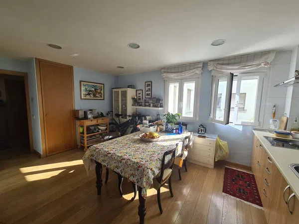 Piso en avenida de la Ciudad de Barcelona, 210