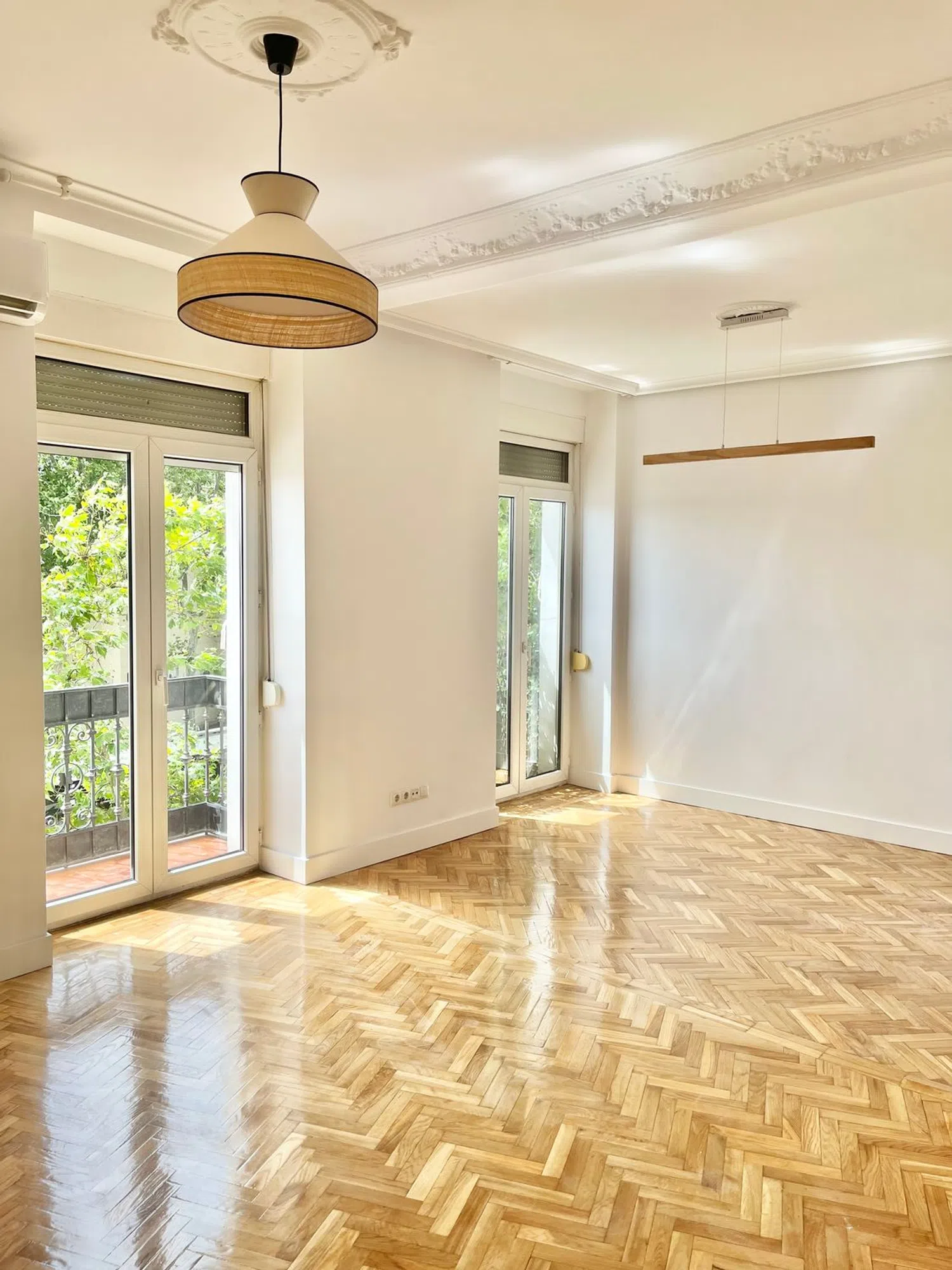 Piso en calle de Alfonso XII, 19 - Foto 1