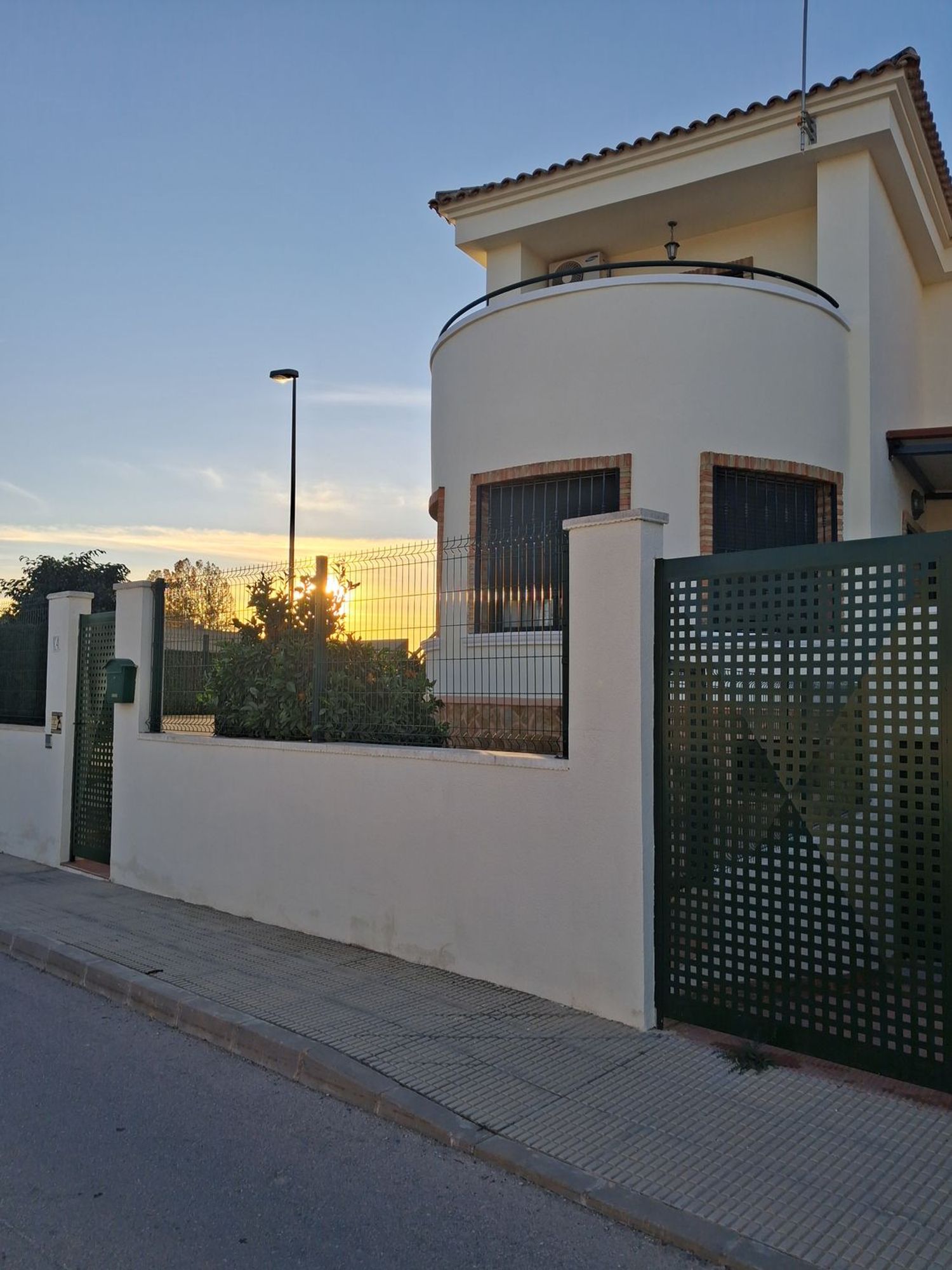 Chalet pareado en Calle Miguel de Cervantes, 4 - Foto 2