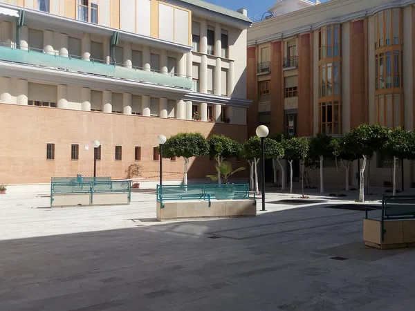 Piso en calle San Jacinto, 64