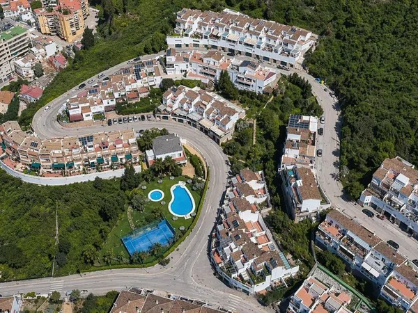 Chalet adosado en Limonar - Foto 8