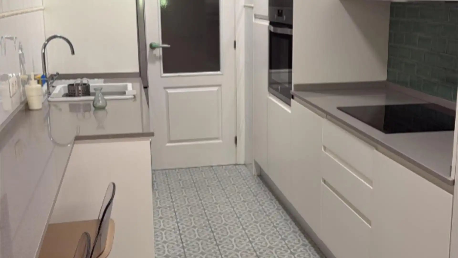 Piso en  Avenida Conde Rudi 4 - Foto 3