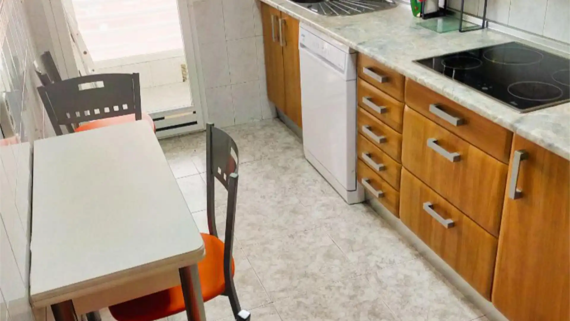 Piso en  Calle de las Trece Rosas 8 - Foto 29