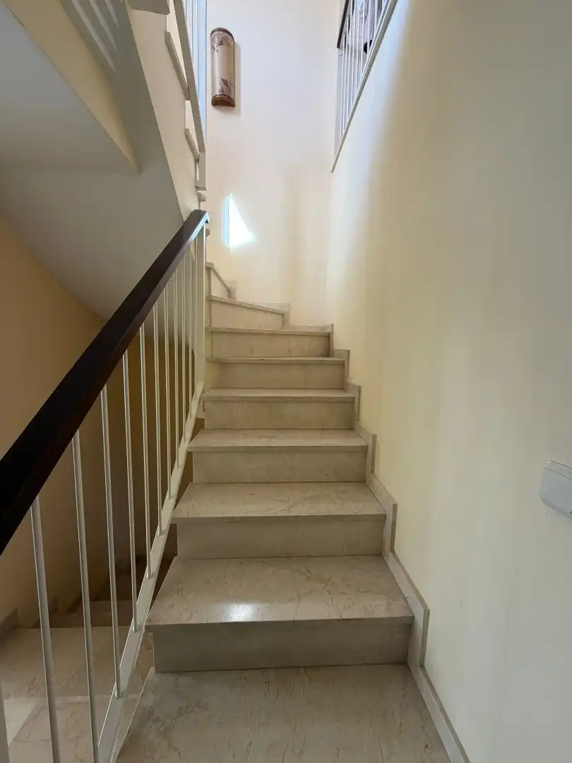 Casa adosada en  Avenida Pinos de los 18 - Foto 14