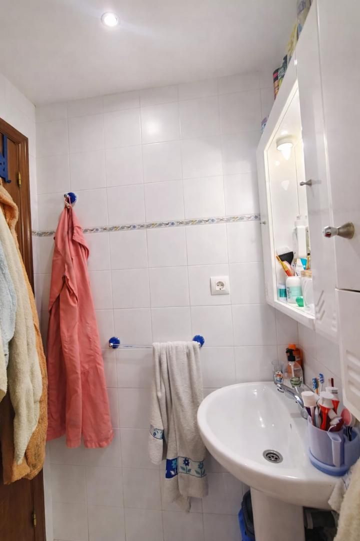 Piso en  Calle Manuel Pombo Angulo 12 - Foto 19