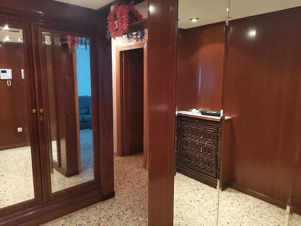 Piso en avenida Navarra junto a Palacio Aljafería, 2