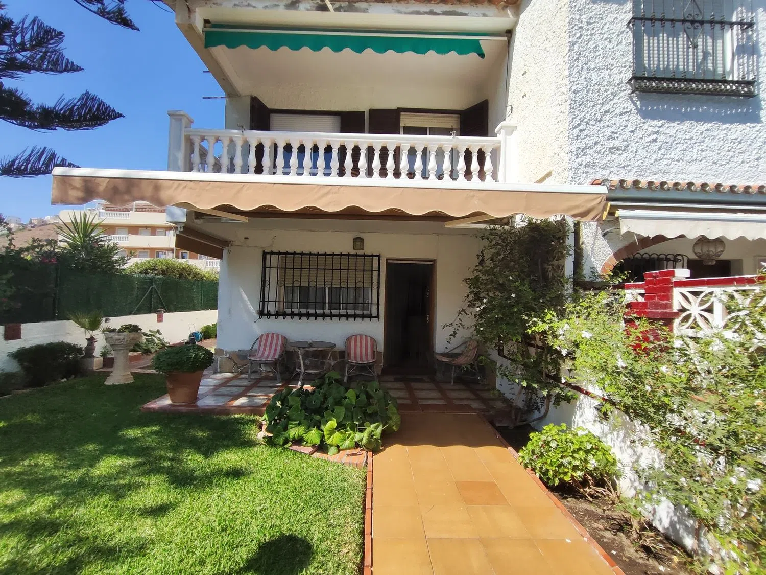 Chalet pareado en avenida de la Torre, 74 - Foto 2