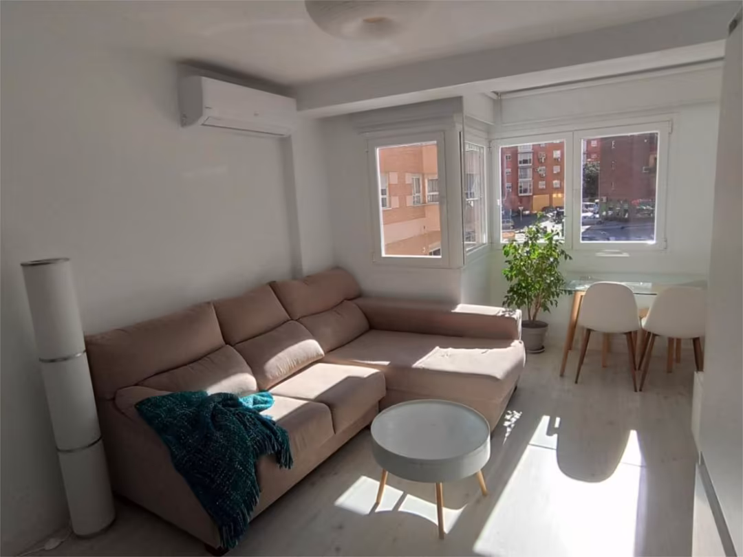 Piso en  Calle de las Naves 9