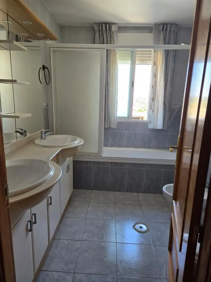 Chalet en  Avenida del Río Gallo 53 - Foto 16