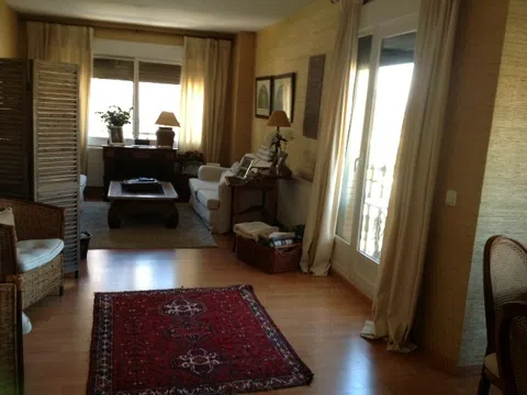 Piso en calle Infante Fernando, 6