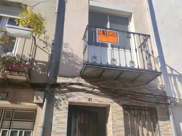 Casa adosada en  Calle Calvario 41 - Foto 1