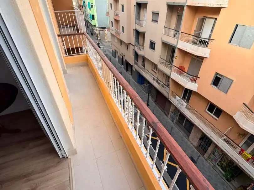 Piso en  Calle de la Rosa 21 - Foto 5