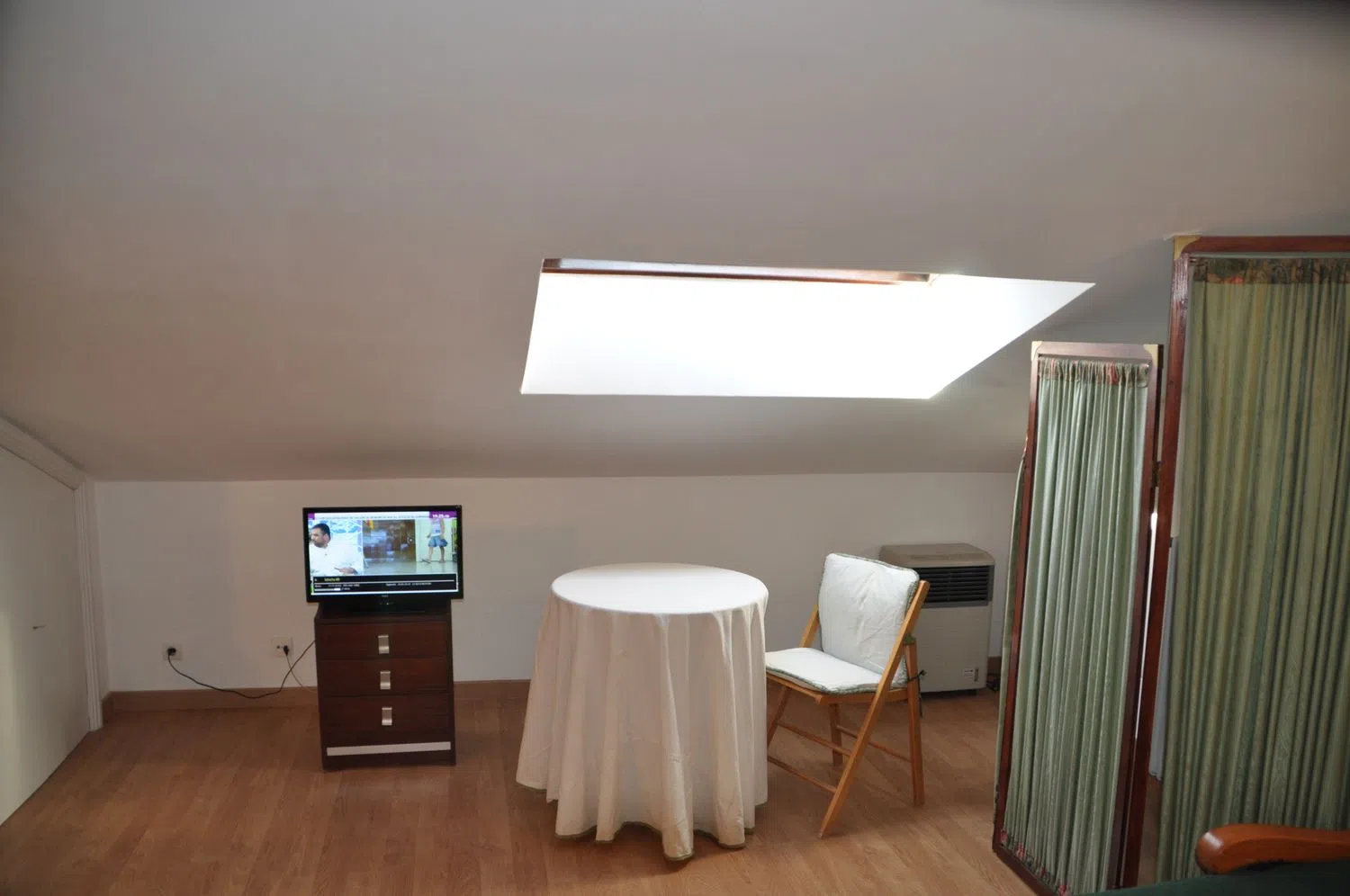 Estudio en avenida de los Reyes de España, 26 - Foto 7