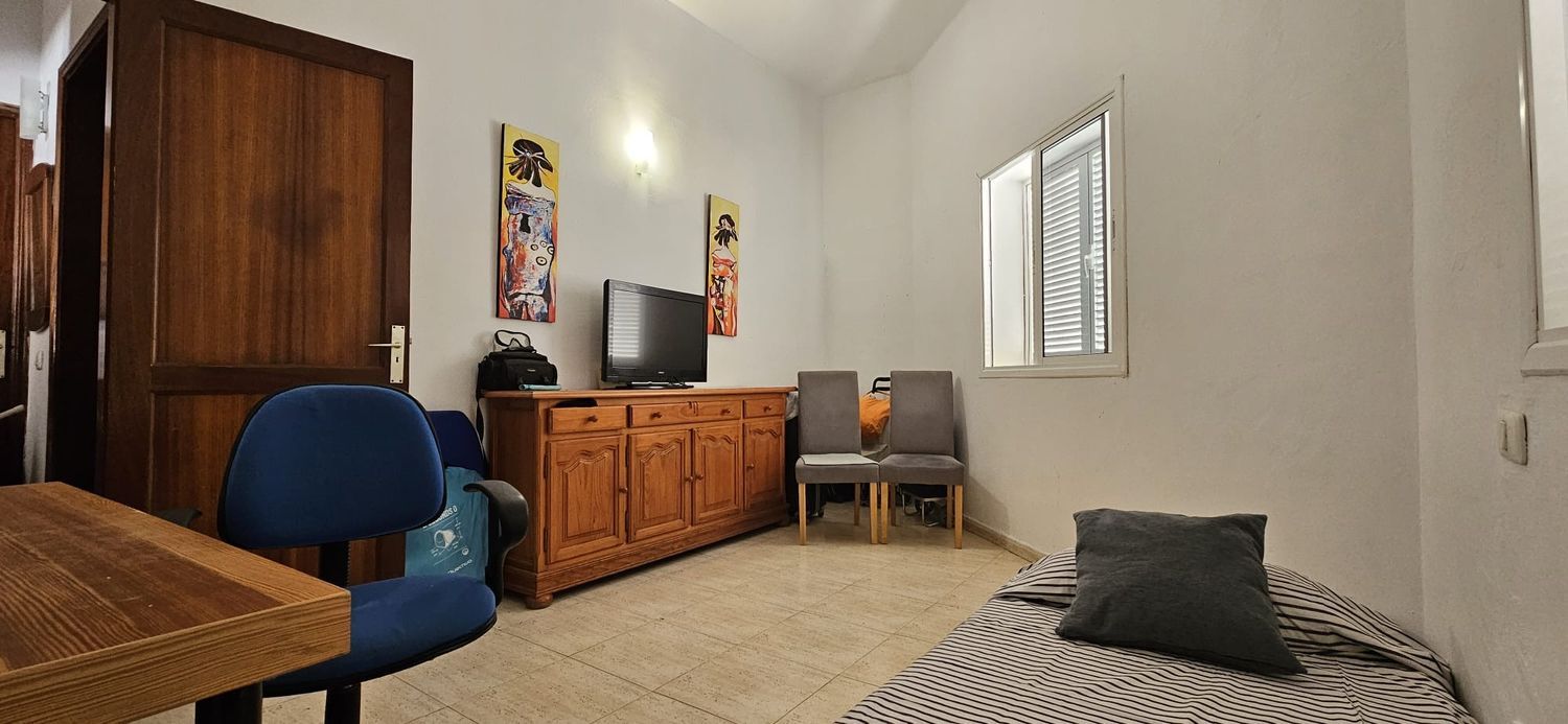 Piso en Calle Doña Perfecta, 71, Schamann - Rehoyas - Foto 3