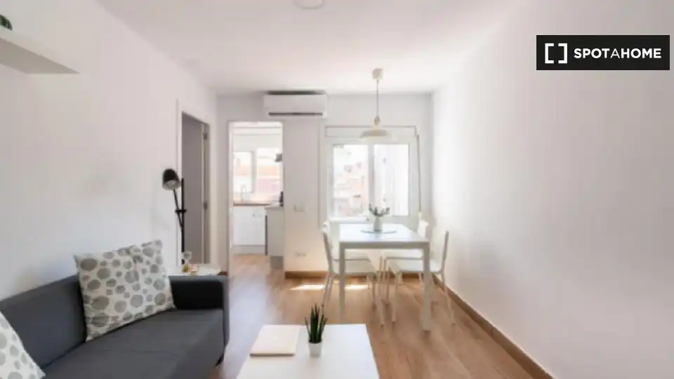 Piso en L'Hospitalet de Llobregat - Foto 2